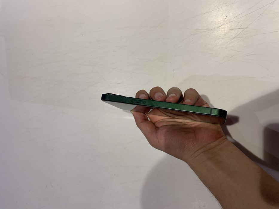 Iphone 13 xotira 128 rangi green 4mln