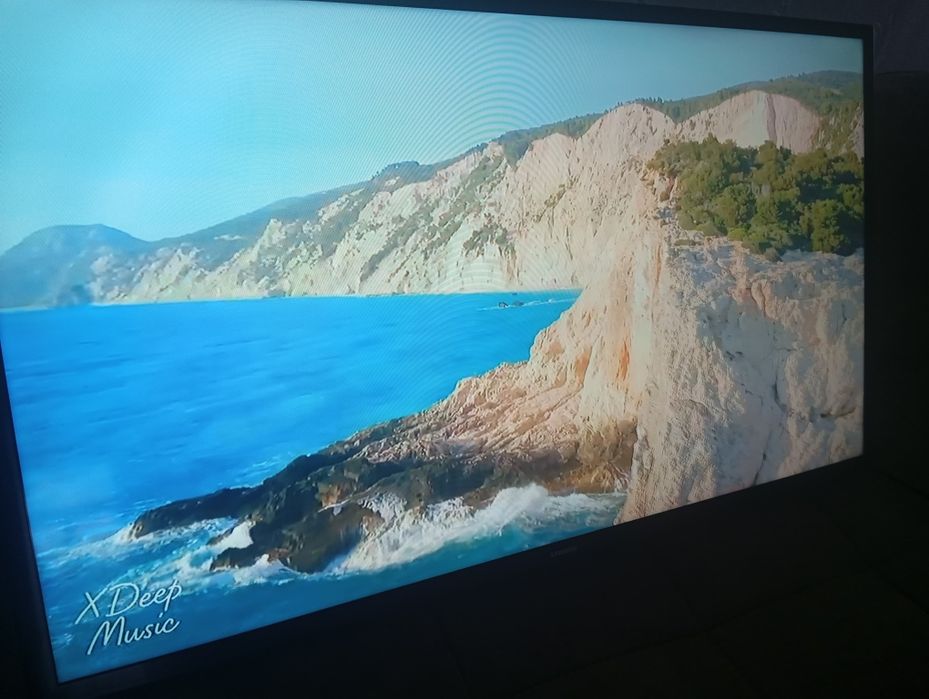 Продам телевизор