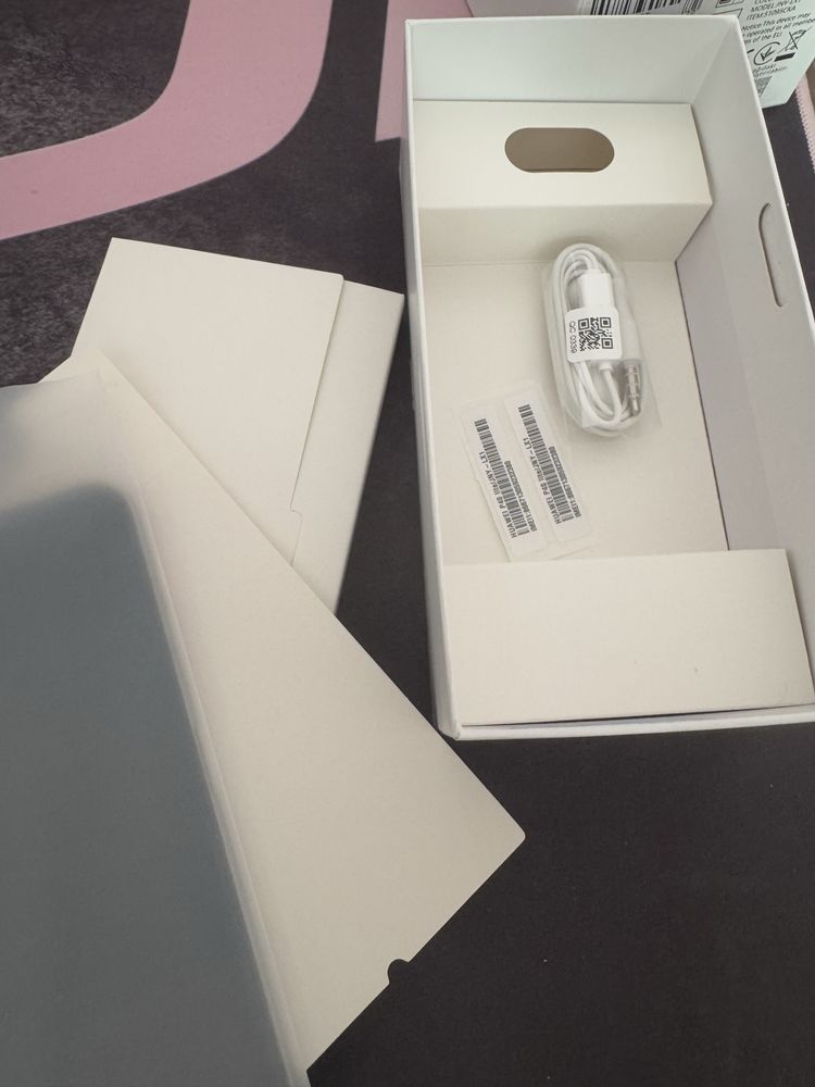 Huawei P40 Lite смартфон