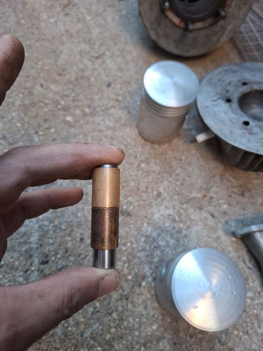 Piese motocicleta IJ 350 cilindru,quiloasa