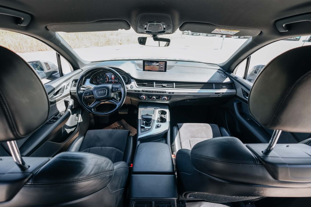 Audi Q7 Quattro 3.0 TDI –  Stare Excelentă