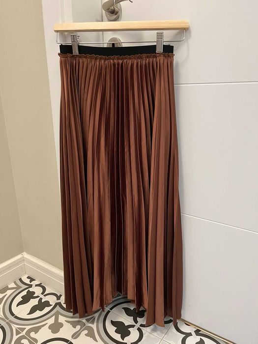 Дамска пола Zara