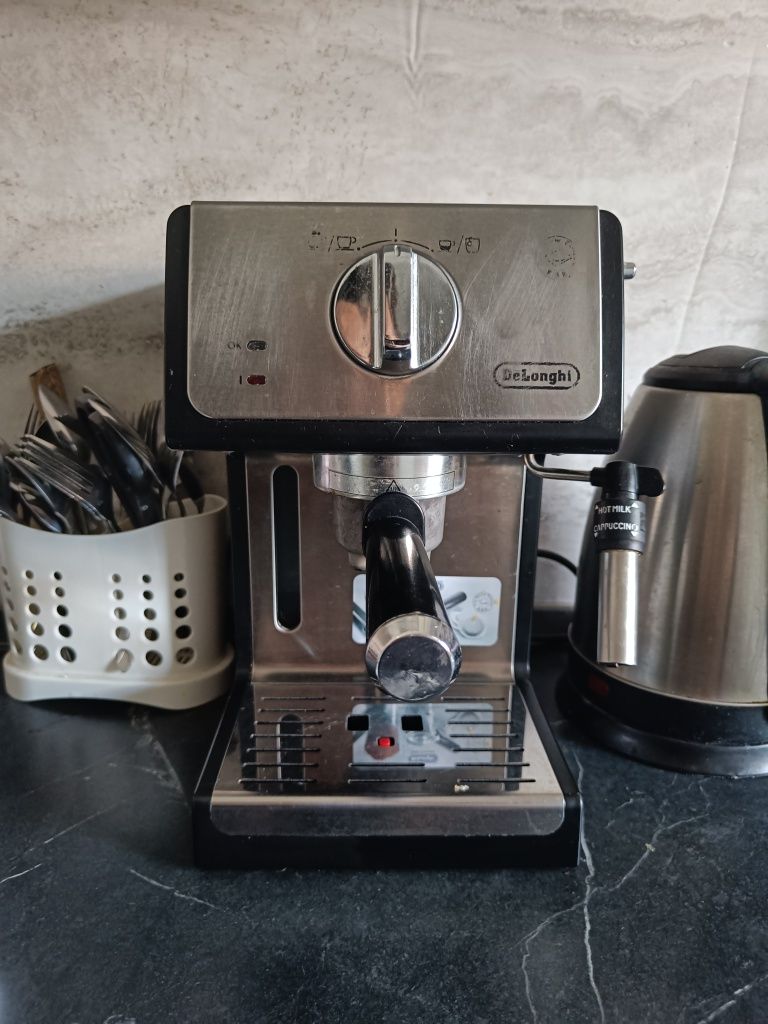 Delonghi кофемашина