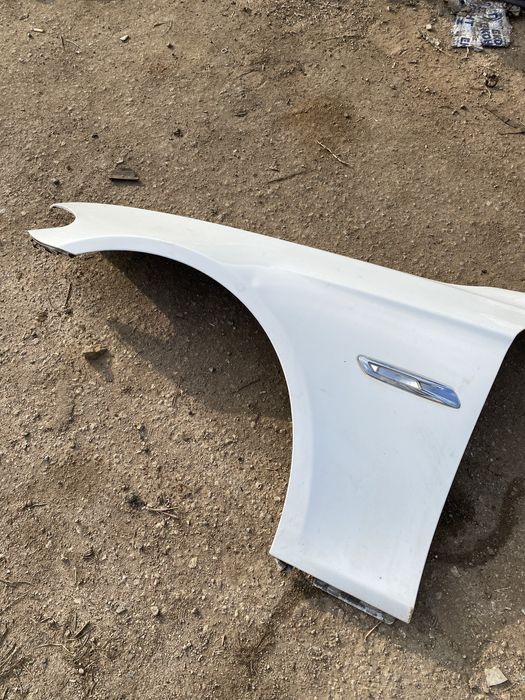 Преден ляв калник BMW F11