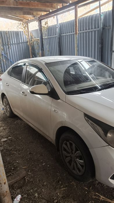 Хюндай акцент солярис