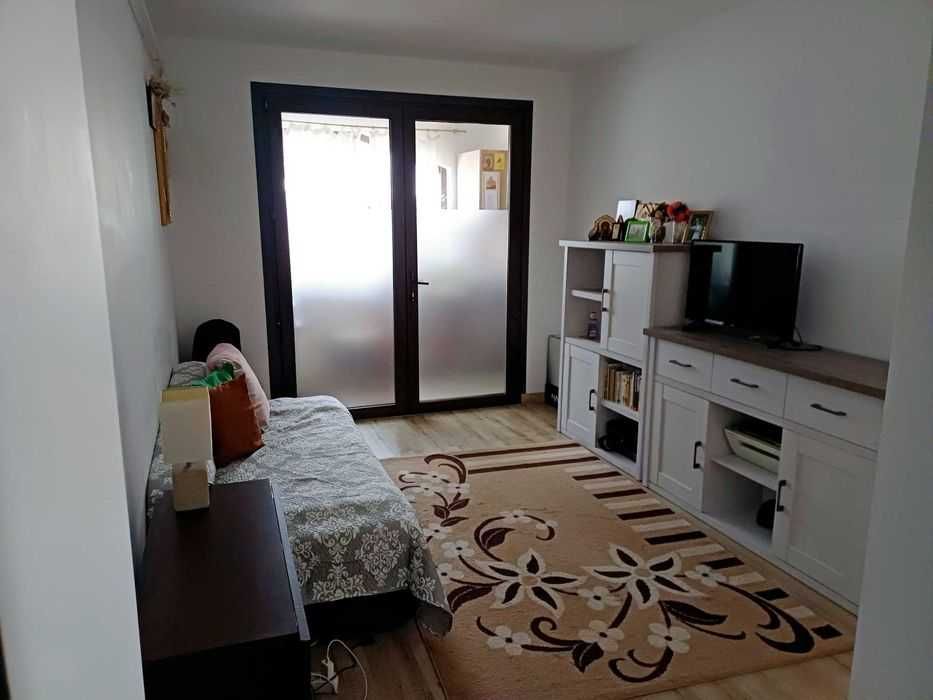 Apartament 2 camere, Valea Adâncă, 41mp / Teren intravilan 577mp