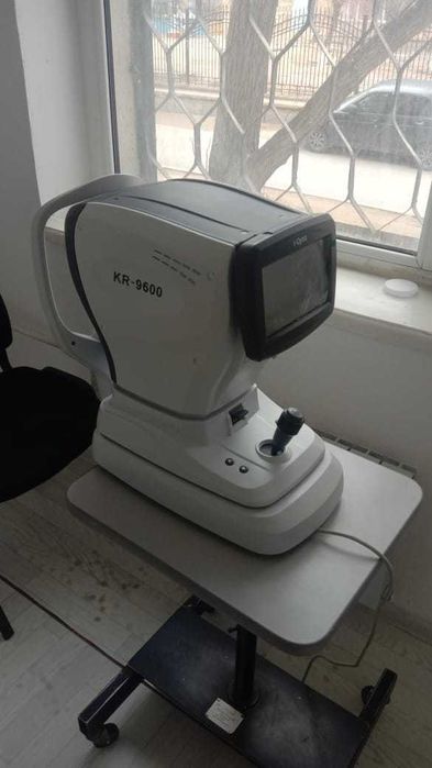 Авторефрактометр и Линзметр/диоптриметр