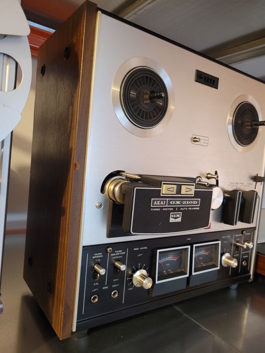 Magnetofon Akai GX 210