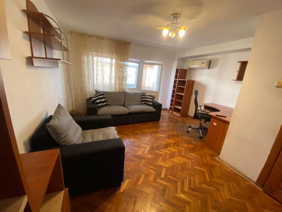 Apartament de închiriat