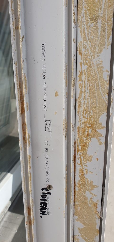 Vand geam termopan rehau cu roleta L114/h131