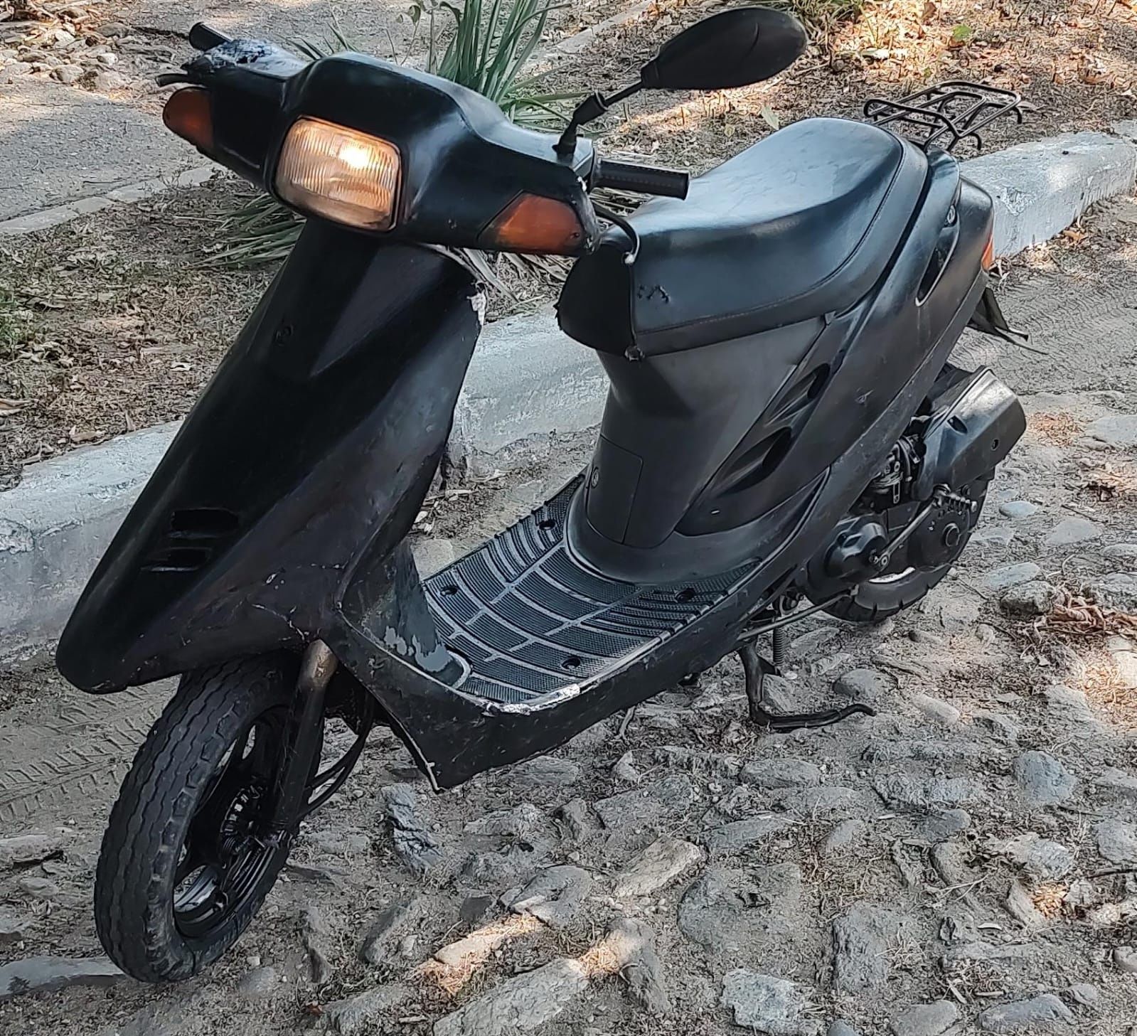 Scuter Honda Dio 49cc / Inmatriculat primarie + talon