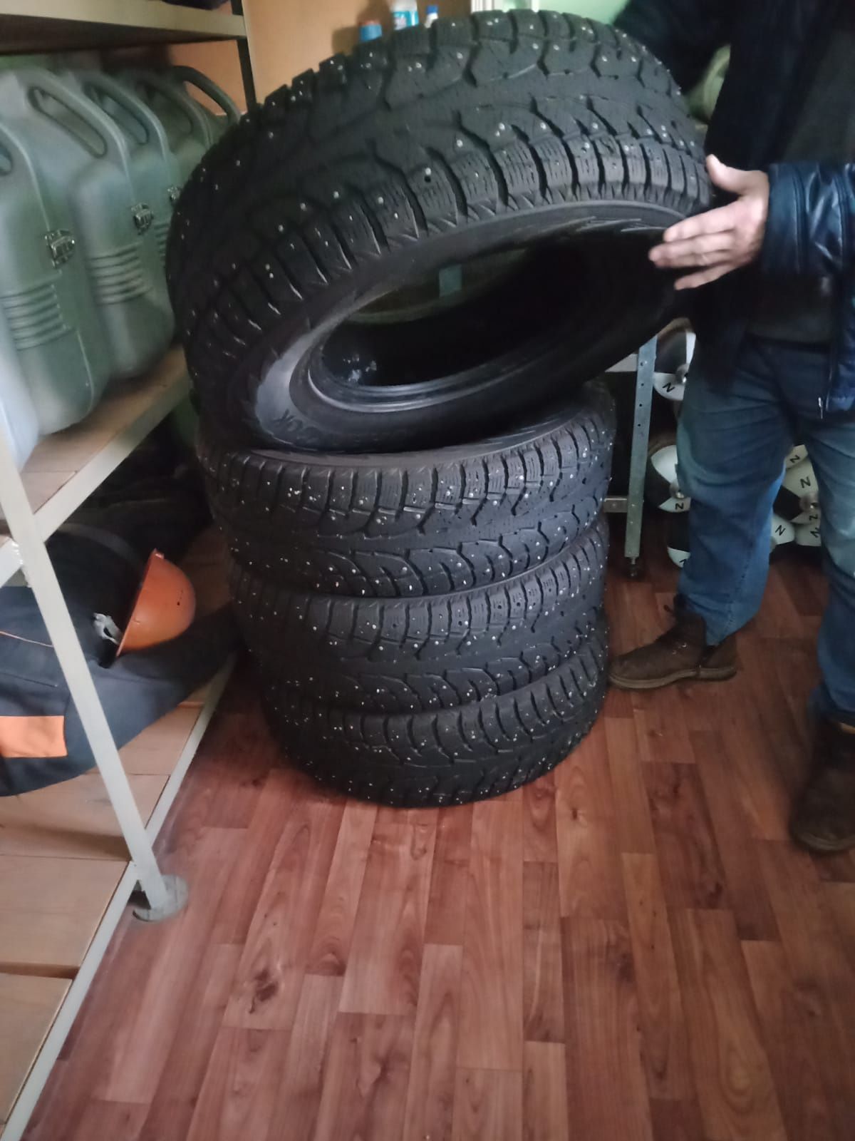 Автошины зимние R16