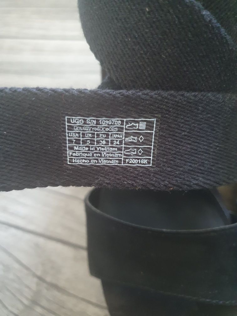 Sandale  UGG platforma