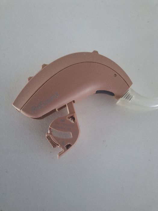 Aparat auditiv AUDIONOVA cu amplificator de la distanta wireless