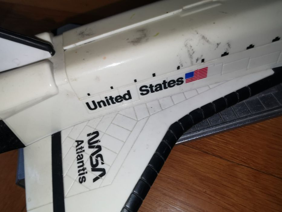 Американски транспортен камион Maisto бял космическа совалка Атлантис