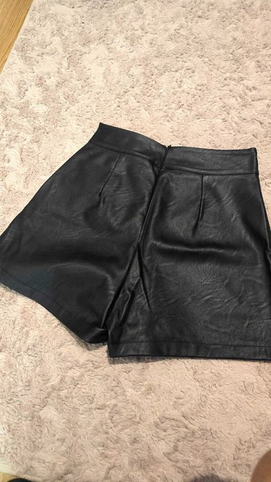 Кожена пола панталонки