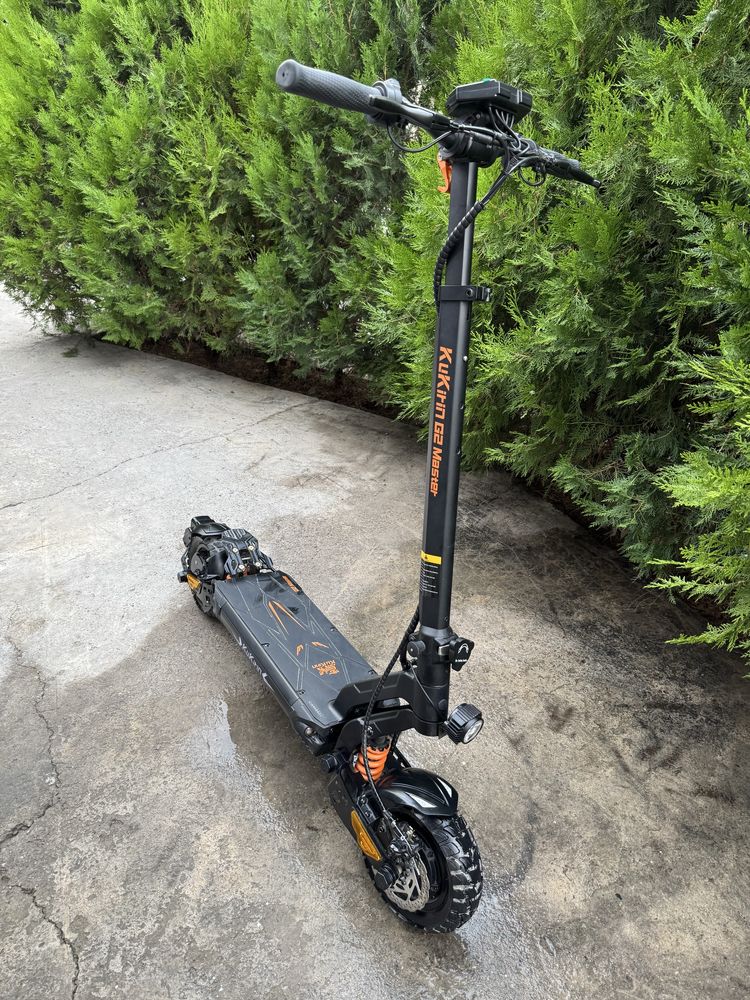Продаеться электросамокат kukirin g2 master