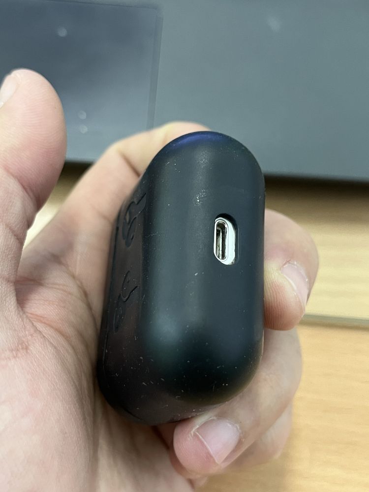 Продам кэйс Airpods 3