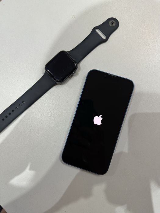 IPhone 13 в отличном состоянии и Apple Watch