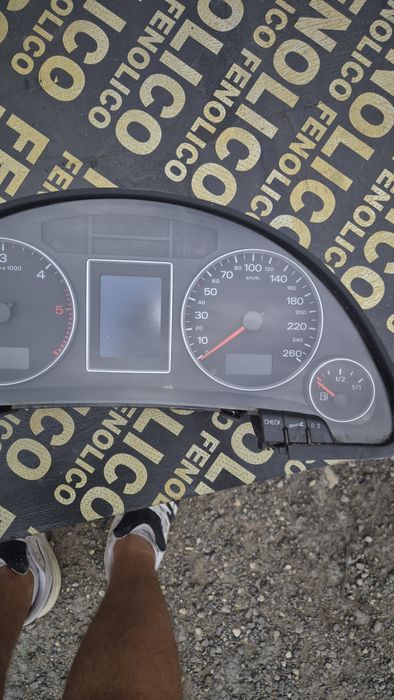 Оригинален Километраж/ Табло за Ауди А4 Б7 2005- 2008г