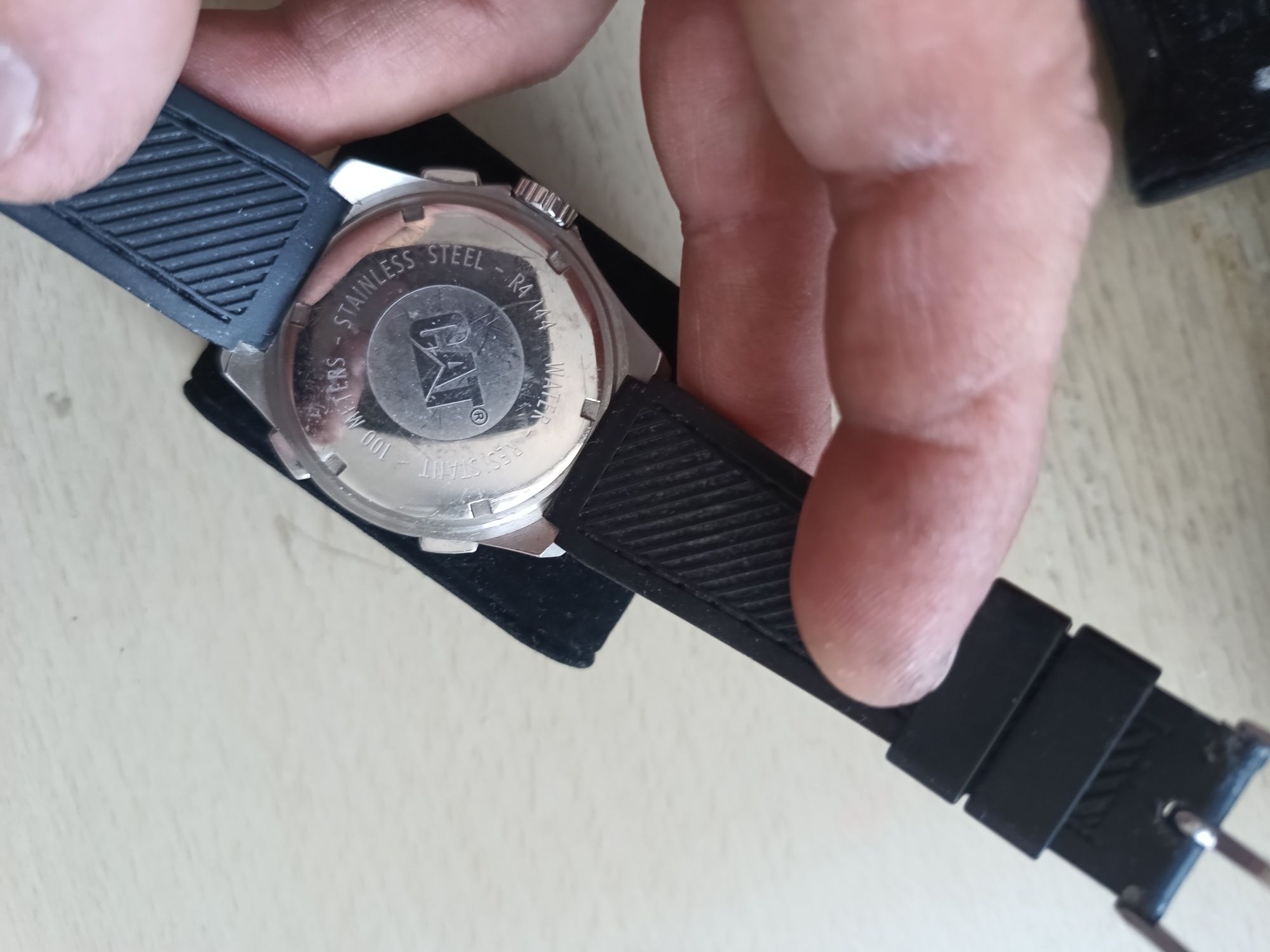 Ceas automatic de mana