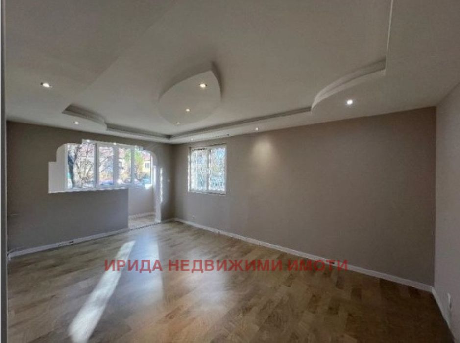 Двустаен апартамент във Фондови жилища