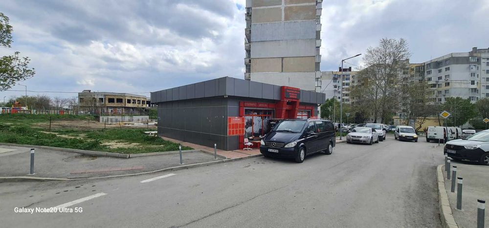 Дава се под наем Магазин в Варна, Кайсиева градина - 100 кв.м за 1173 € - Снимка #1