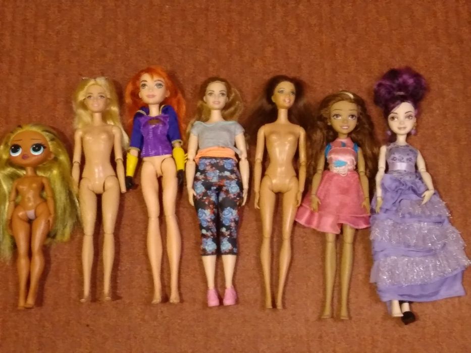 Lot papusi Barbie si similare, articulate