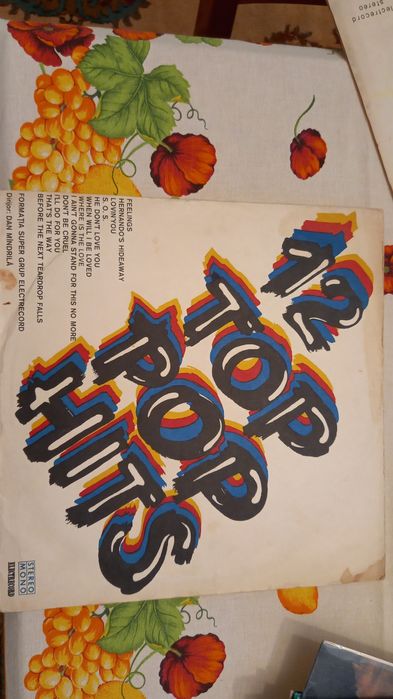 Vand 8 placi vinil/discuri pick-up stare perfecta,muzica clasica, etc