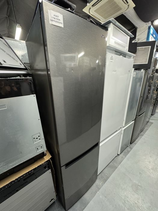 Combină frigorifică LG GBP62DSSFR