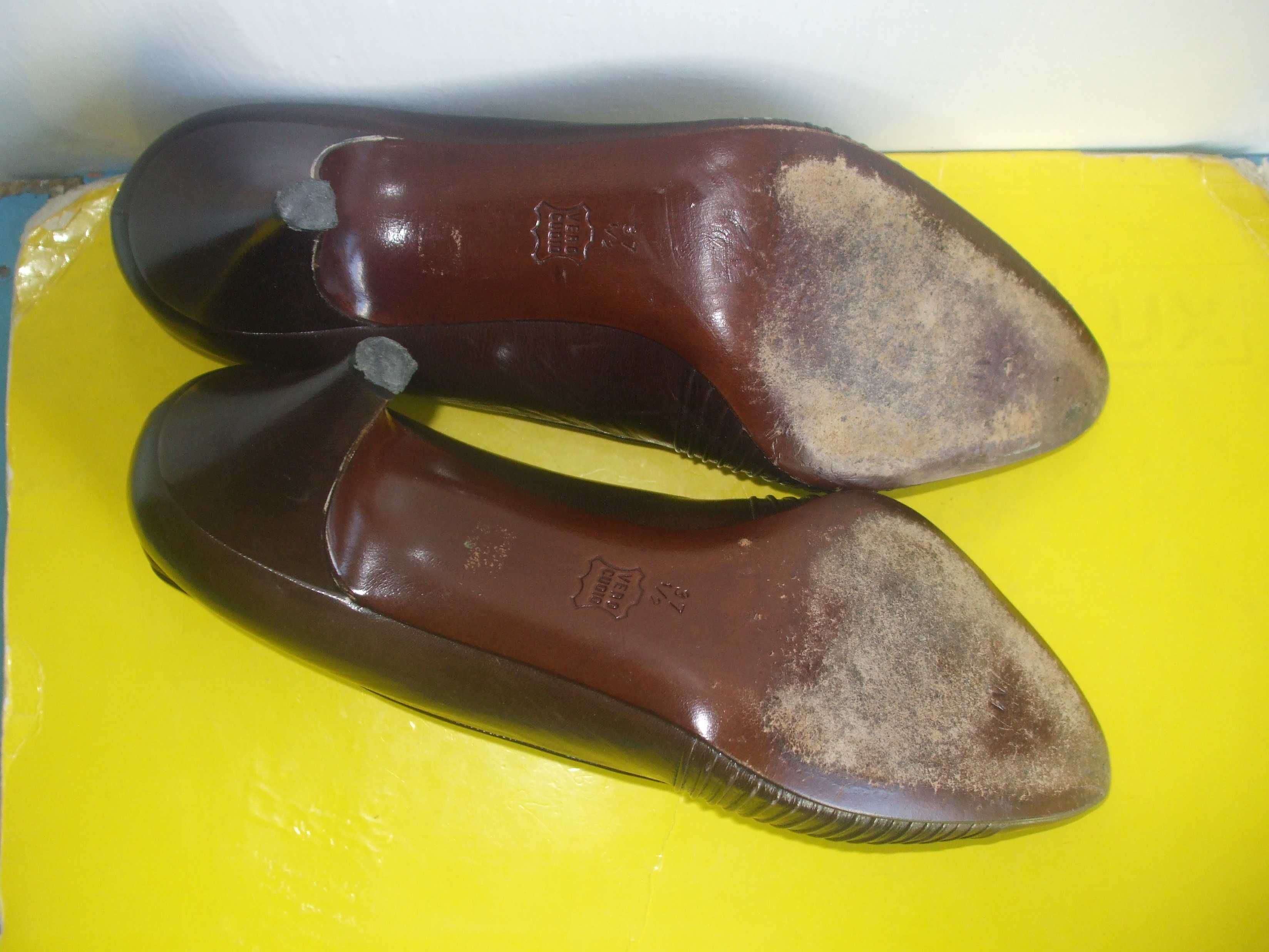 Pantofi cu tocuri Bruno Magli nr. 37,5