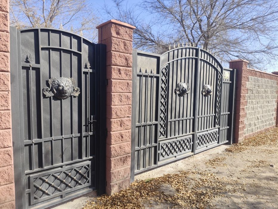 Просторная дача с баней, садом и озером