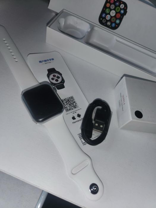 Smart часовници в три цвята