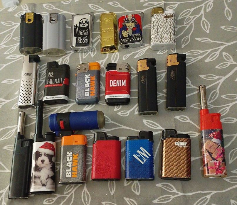 Табакери и запалки