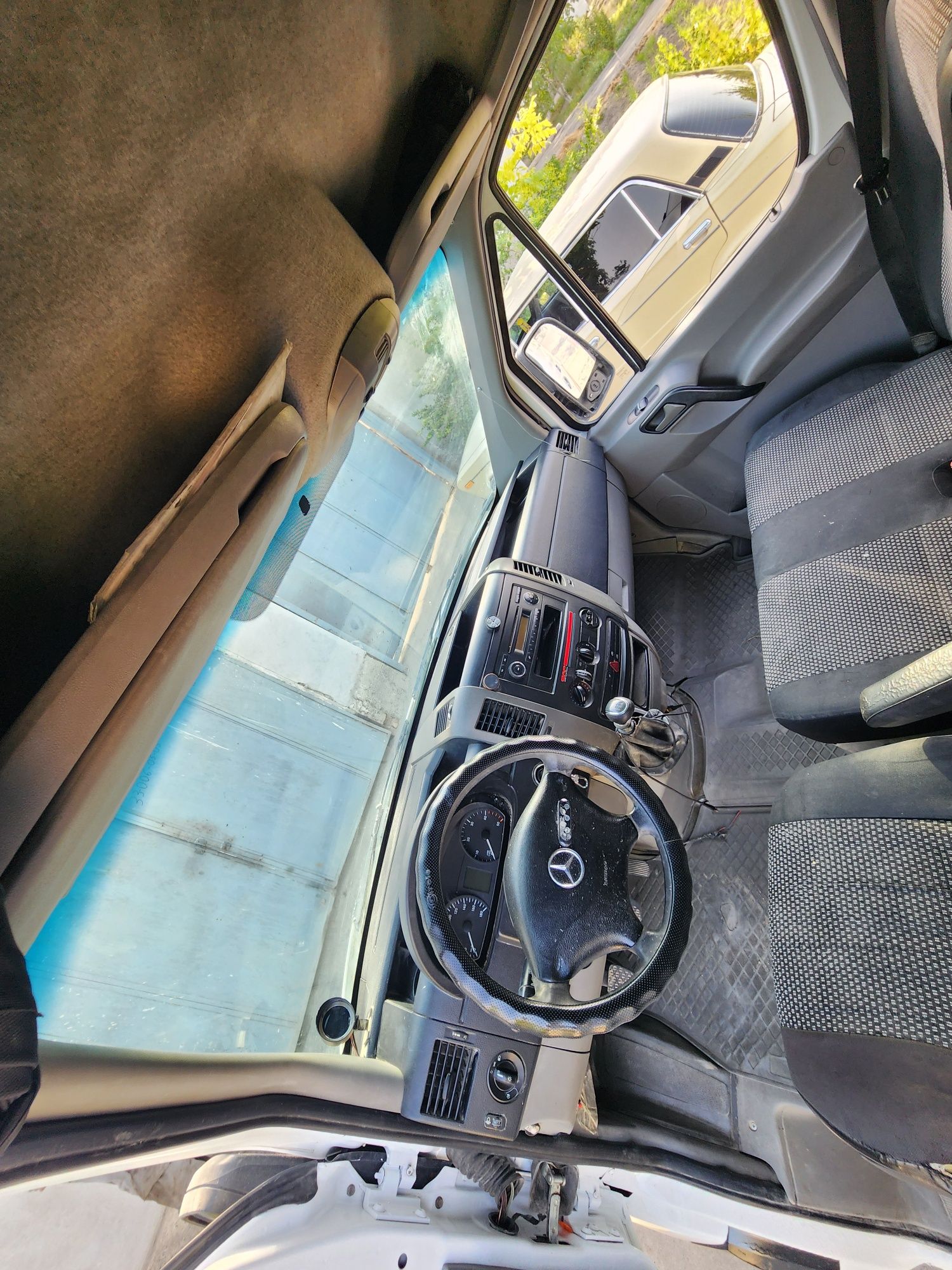 Sprinter 906 sotiladi