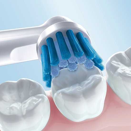 Oral-B 1x Sensitive Clean & 1x Sensi Ultrathin резервни глави