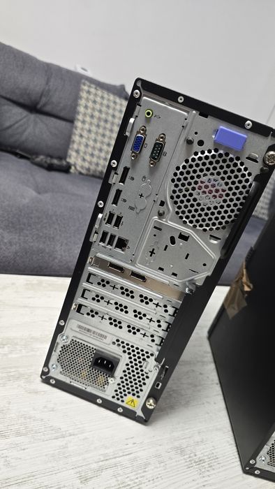 Lenovo TrinkCentre Intel Core i7 9700 16 RAM 480 GB SSD
