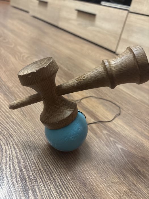 Kendama krom.