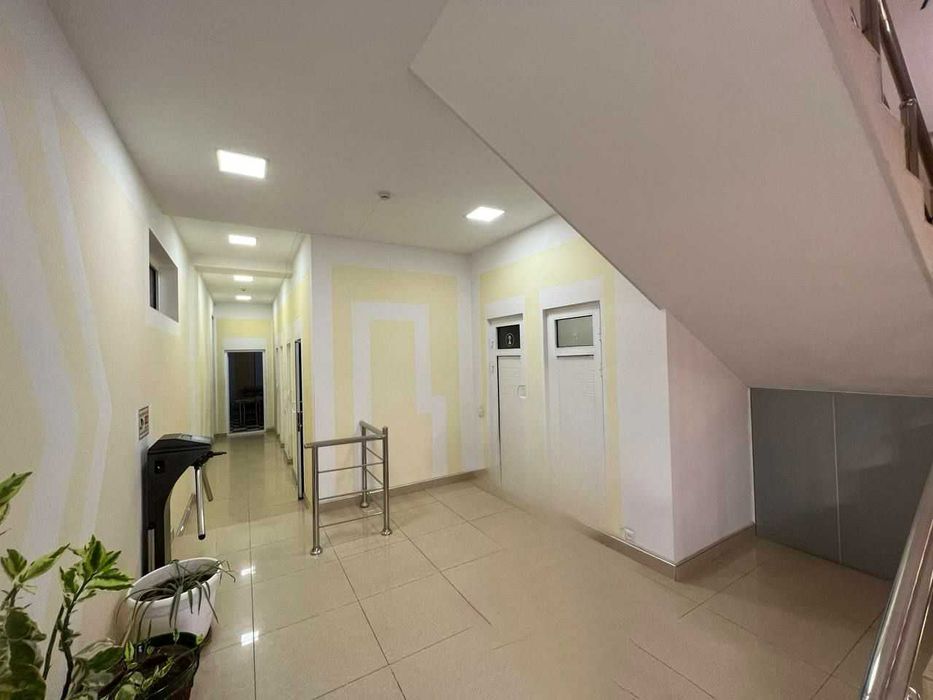 Продаётся 1 700 м². производственный цех.