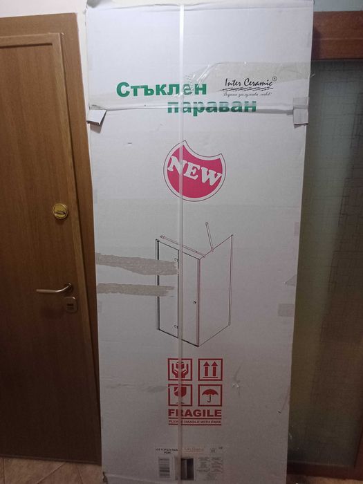 Супер промоция!! Продавам чисто нов стационарен параван за баня