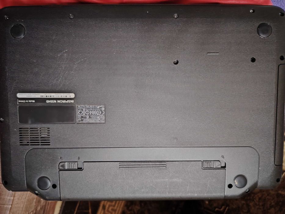 DELL Inspiron N5040