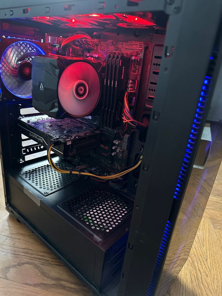PC gaming; Ryzen 7, 16Gb RAM, RX570