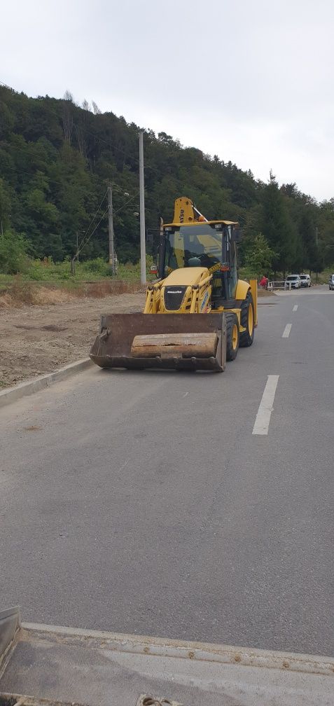 Inchiriez Excavator 3,5 to, Bobcat 3 to si Camioneta 3,5 to