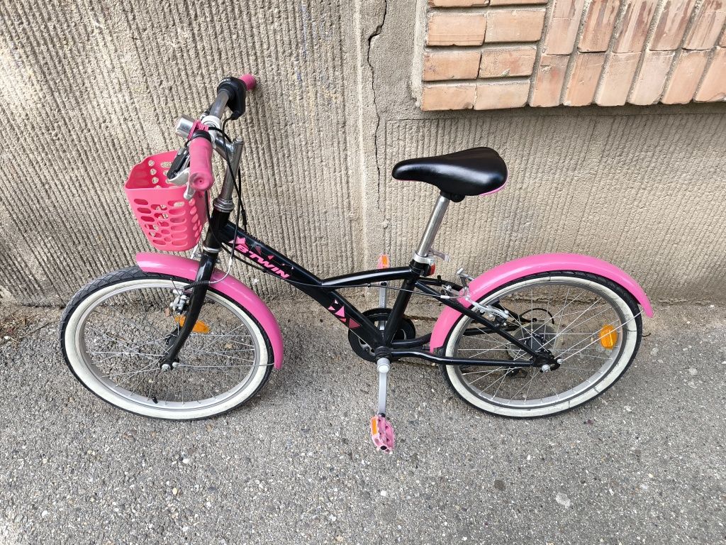 Bicicletă Btwin cu roți pe 20 inch