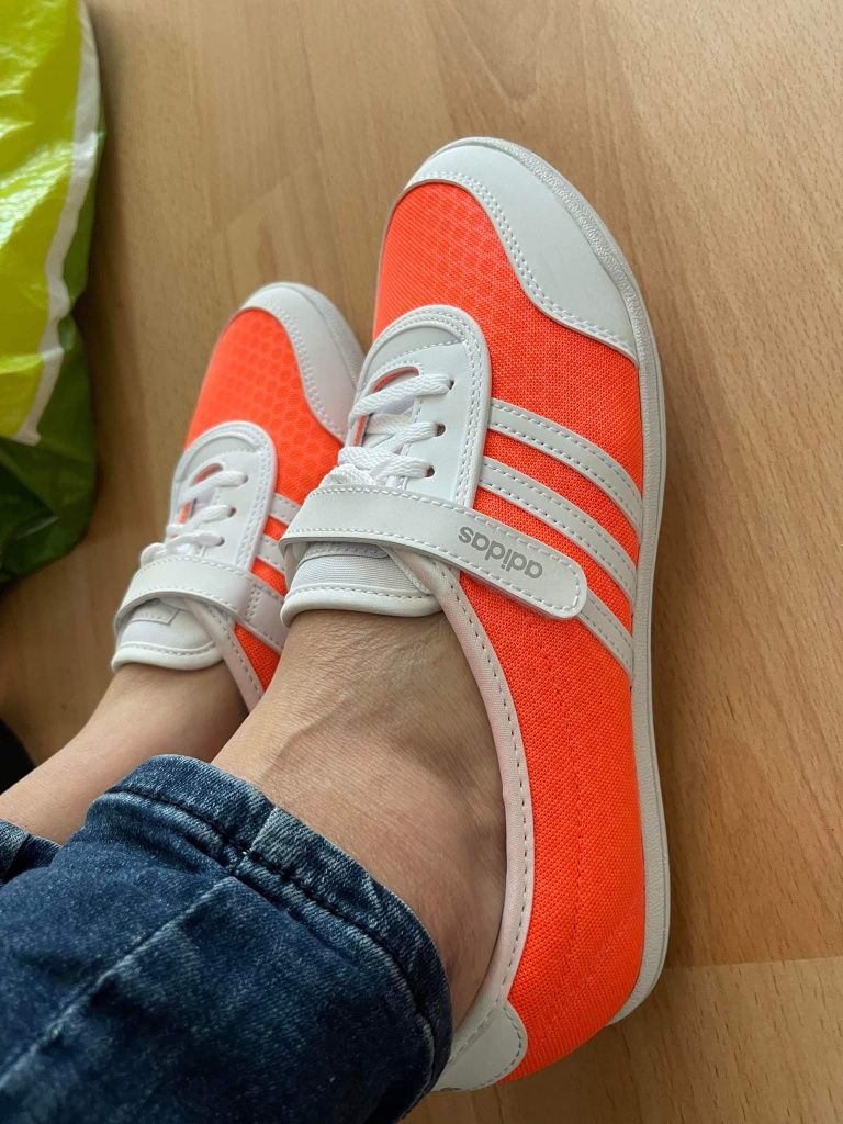 Adidas Diona W бяло с цикламено