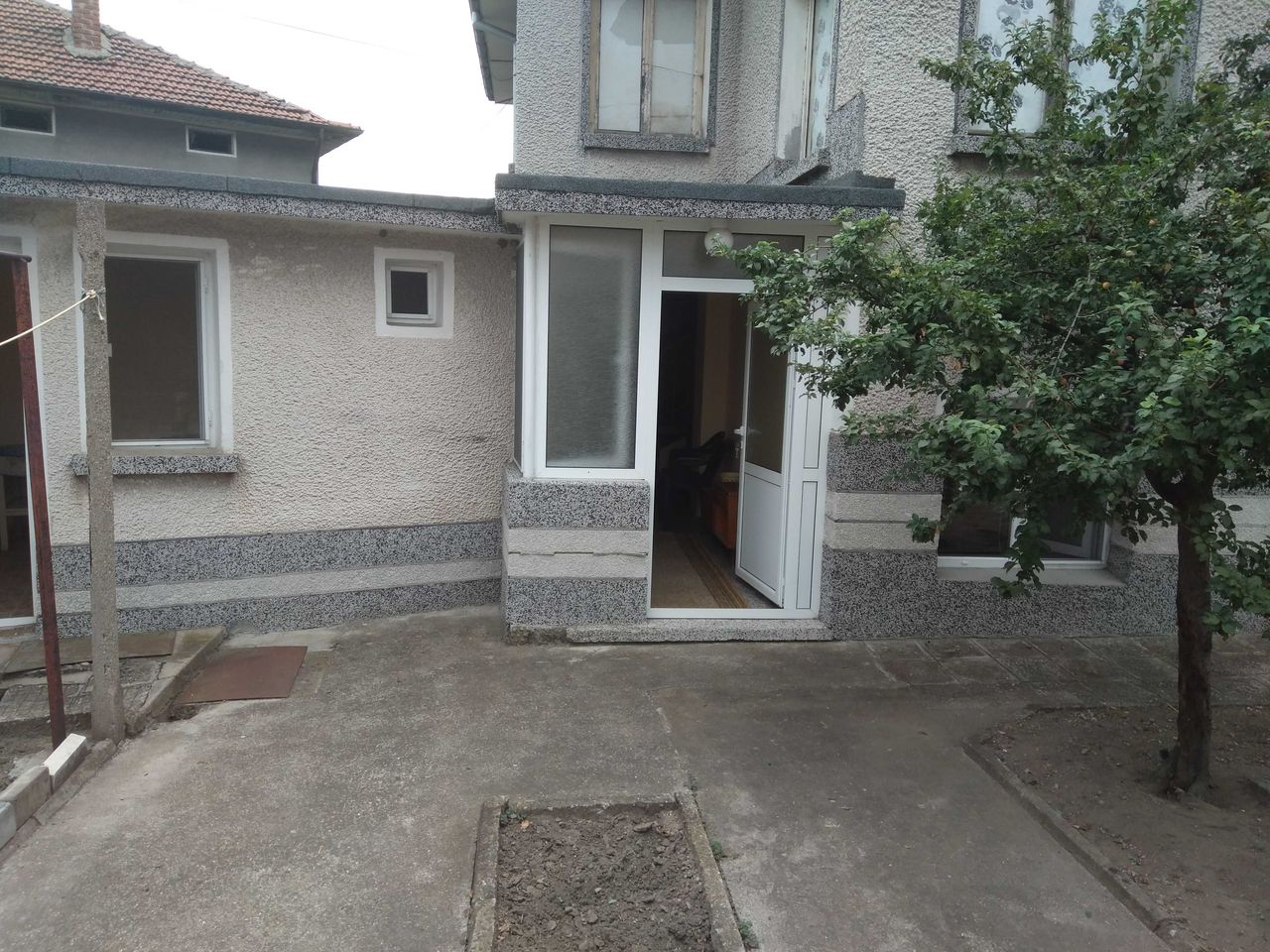 Продава се Къща в Първомай - 100 кв.м за 570 €/кв.м - Снимка #4