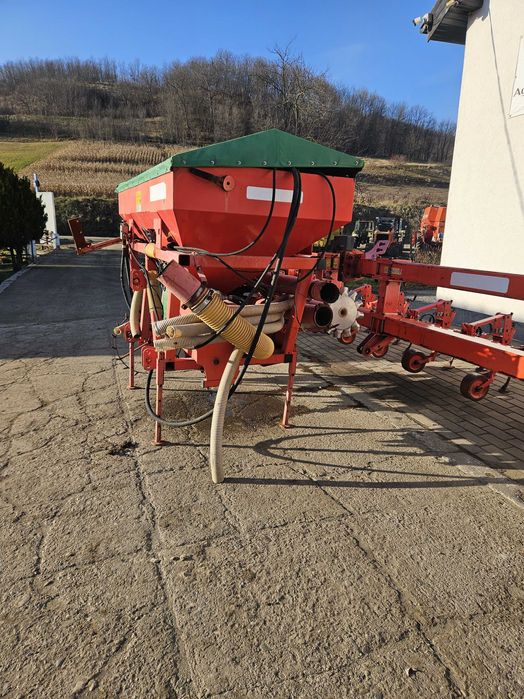 Prasitoare cu fertilizare Gaspardo HR12