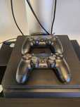 Vand Ps4 pro + 3 manete + Fifa 22