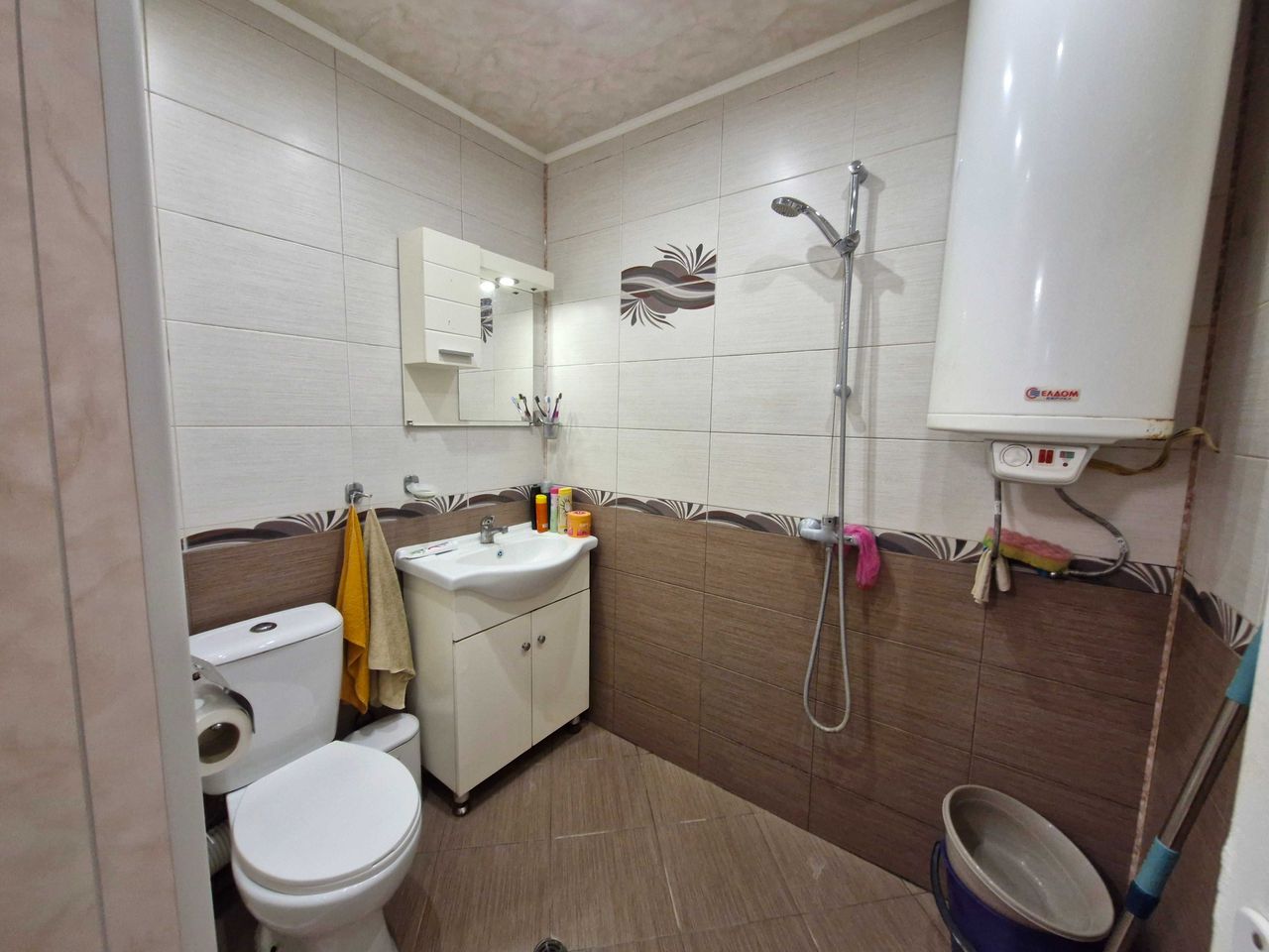 Продава се Двустаен апартамент в Ямбол, Граф Игнатиев - 62 кв.м за 1193 €/кв.м - Снимка #3