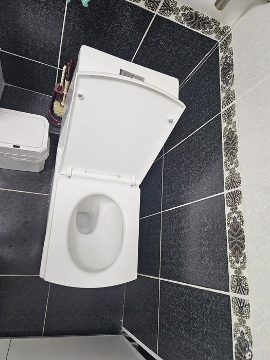 Отдам унитаз бесплатно.